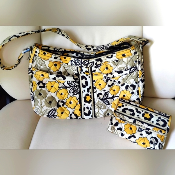 Vera Bradley Purse and Matching Wallet - Picture 1 of 15